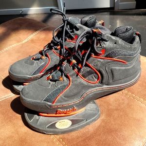 Strength Shoes size 12 but fir like a 13